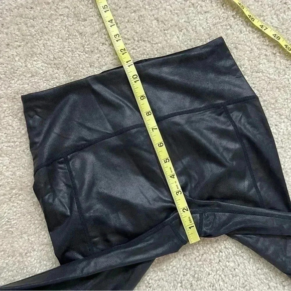 Free People FP Movement Black Shiny Leggings Pants Size Small Urban Outfitters - Picture 9 of 16